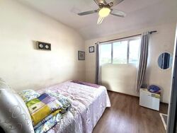 Flora Road (D17), Terrace #468085811
